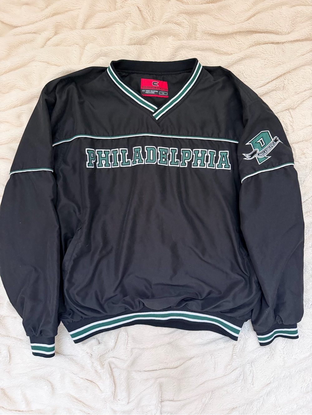 Philadelphia Eagles vintage crew neck sweatshirt Colosseum Athletics v-neck Sz L